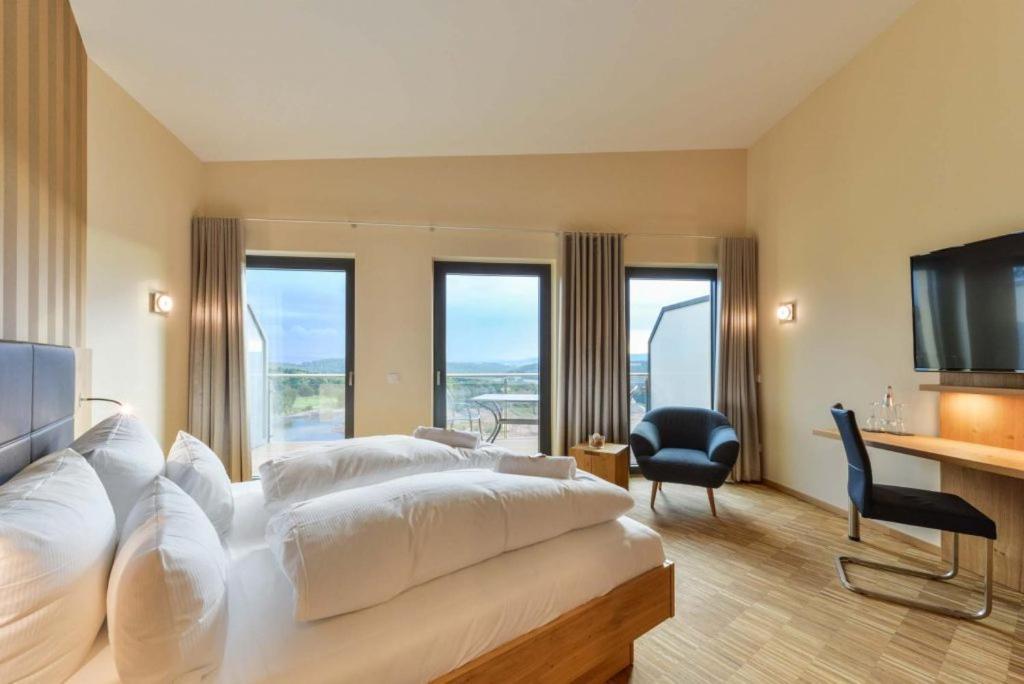 Staufenberg  Hotel & Golfrestaurant Gut Wissmannshof מראה חיצוני תמונה