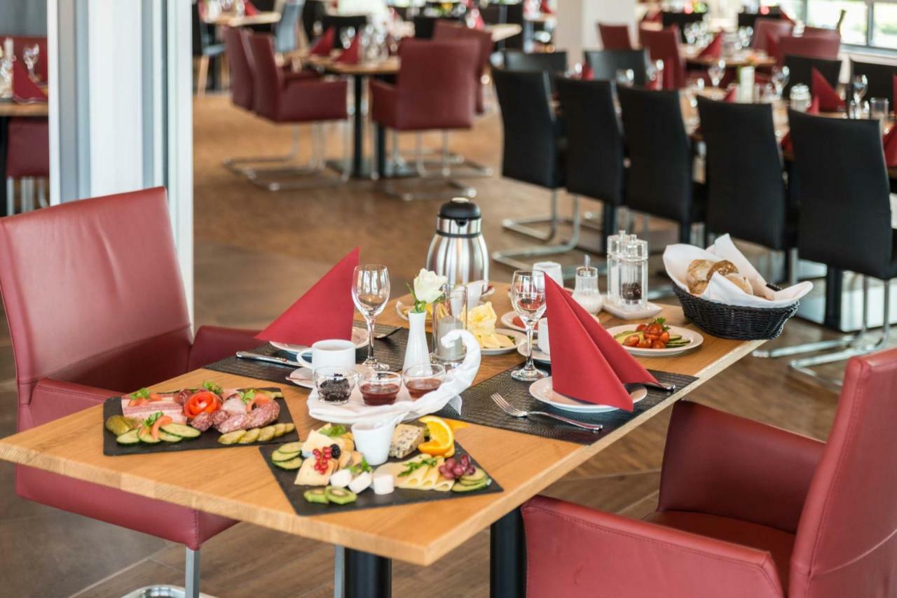 Staufenberg  Hotel & Golfrestaurant Gut Wissmannshof מראה חיצוני תמונה